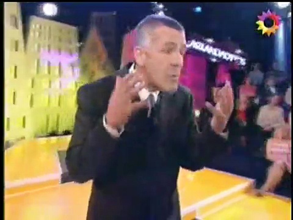 Agrandadytos - Agustin Casanova y su lugar en el mundo.wmv
