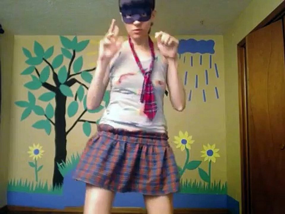 Me dancing, skinny girl dancing, webcam video, girl in mask