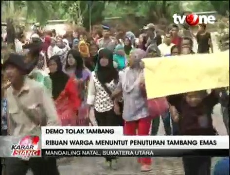 Tolak Tambang Emas, Ratusan Warga Mandailing Natal Gelar Unjuk Rasa di Kantor DPRD