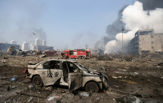 Après l’explosion de Tianjin, des vidéos montrent l’étendue des dégâts