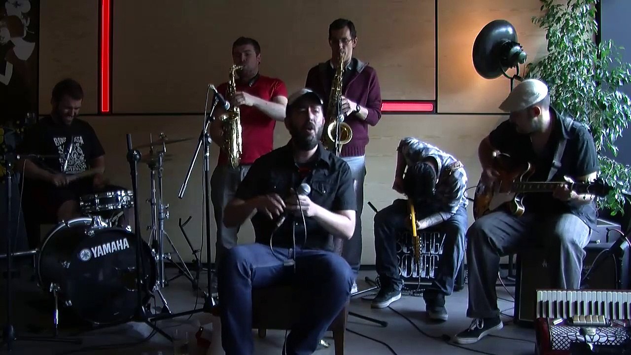 Bodega Bodega - Escúchalo