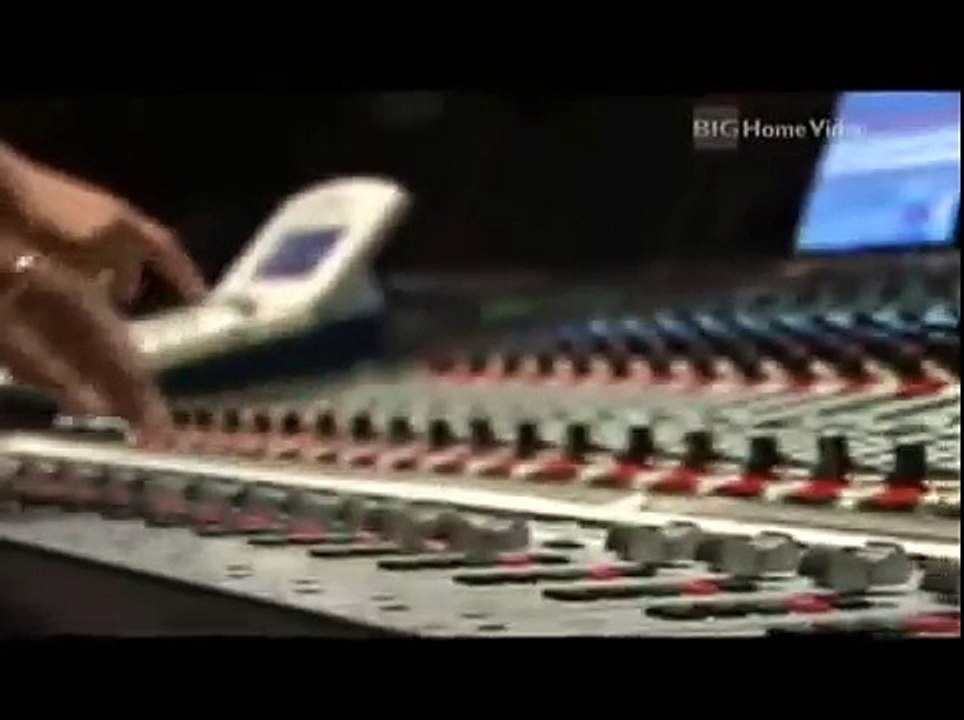Making Of Kaise Mujhe - Ghajini Song - Part II