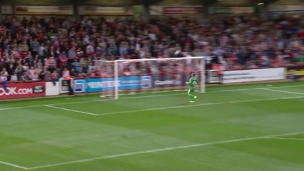 Kemar Roofe marque un but de plus de 40 mètres !