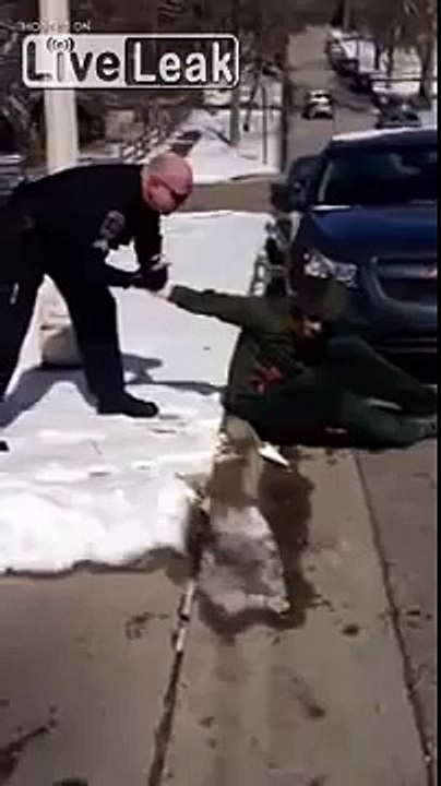 MAN GETS KNOCKED OUT RUNNING FROM COPS