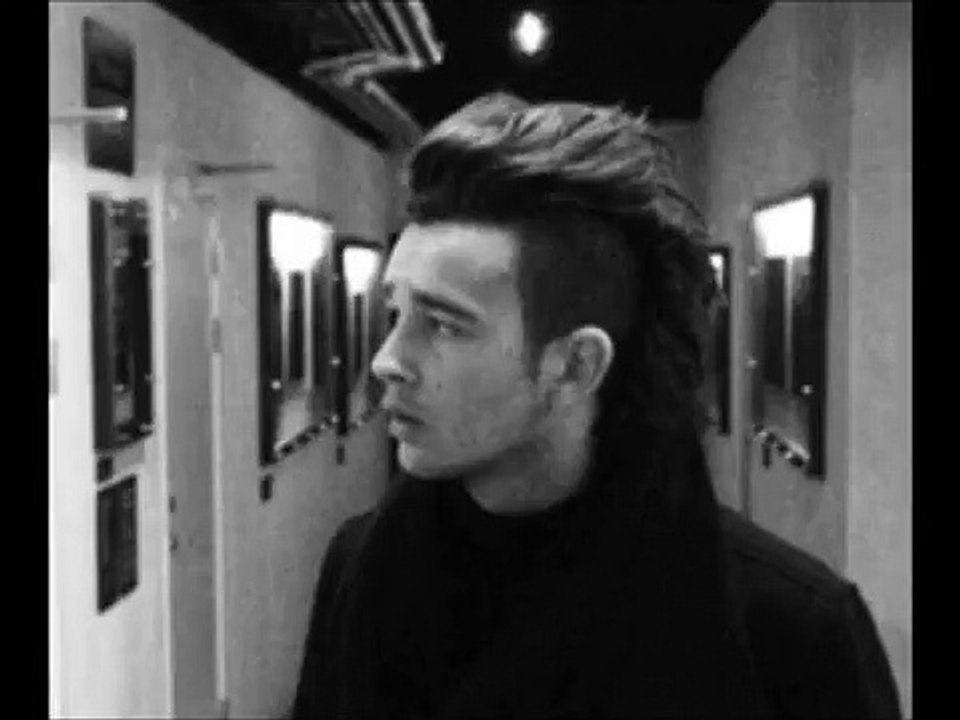 M.O.N.E.Y- The Big Sleep ( The 1975 ) Rare studio version.