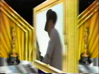 Gene Hackman Wins Oscar 1993 / Mercedes Ruehl Presents