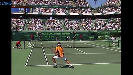 Miami 2002 Final Hot Shot Federer Agassi