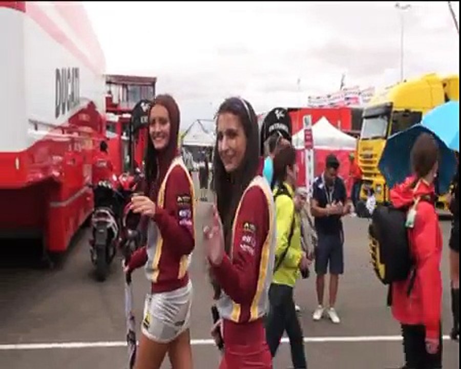 MOTO GP (Paddock girls) Motorland Alcañiz 2011.avi