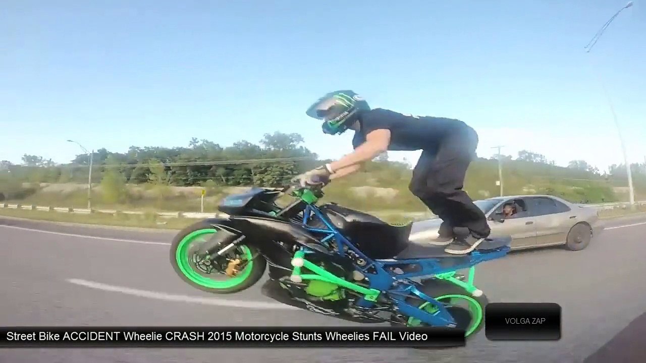 Street Bike FAIL ACCIDENT Wheelie CRASH 2015 Vidéo Dailymotion