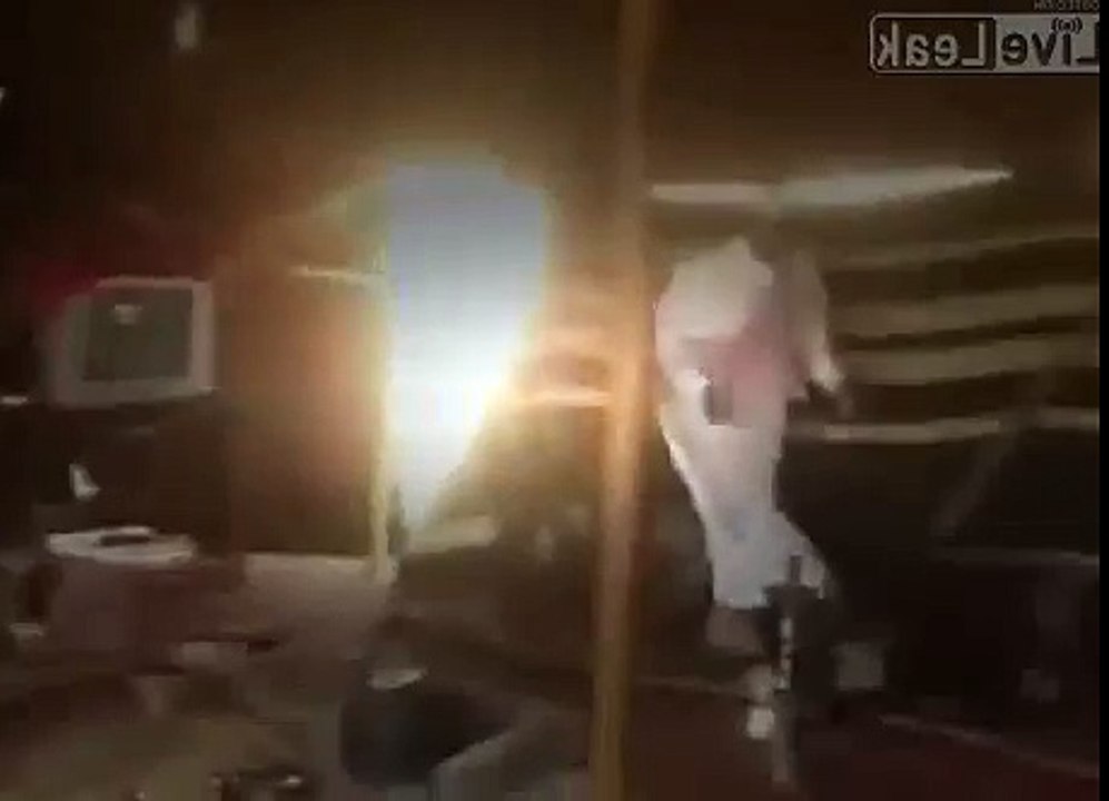 Extreme Arab prank using a AK-47