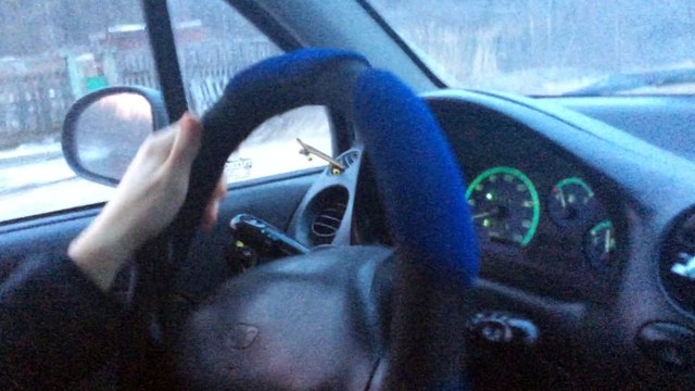 Поездка вдоль залива на остров темно и страшно .