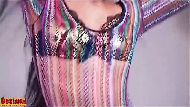 Bollywood Babes SHOCKING SCANDALS _ Kareena Kapoor topless _ MORE! - YouPak.com