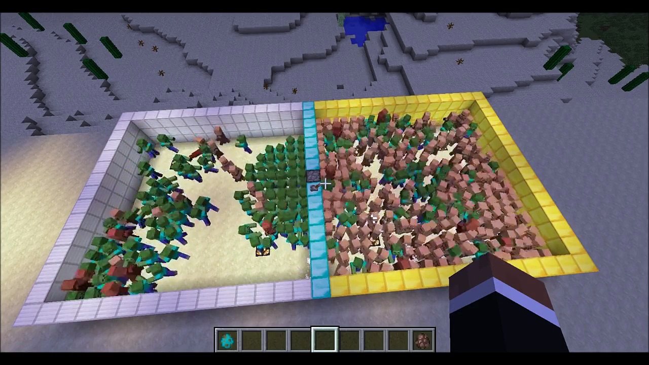 MUTANT ZOMBIE VS HULK - Minecraft Mod Battle - Mob Battles - Superheroes and Mutant Creatu