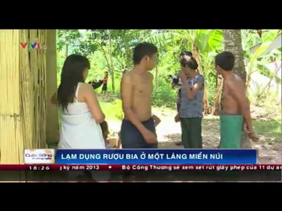 Lạm dụng rượu bia ở một làng miền núi