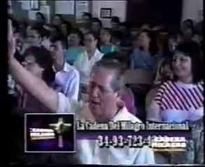 Yiye Avila -Orando  por los enfermos