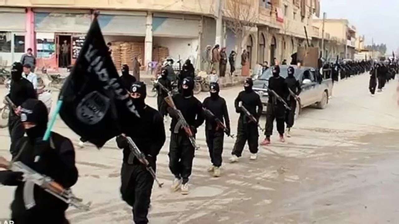 Islamic State Beheads Seven Men, Three Women in Syria Human Rights Group