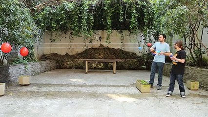 Su Tabancası ile Bardak Vurma Yarışması - Islatma Cezalı