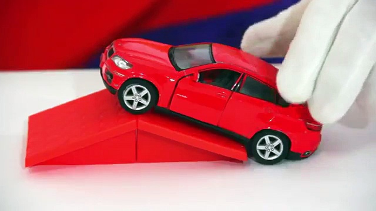 Children's Videos - Toy Car Clown - BMW Jeep Rescue! Live Demo (   )