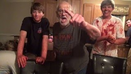 THE WALKING DEAD PRANK!