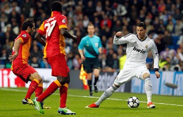 Cristiano Ronaldo - Skills Superstar 2015 HD CRISTIANO RONALDO BAILANDO 2015  - CR7 DANCING CUMBIA -  CR7 FOOTWEAR REMAKE  FULL HD