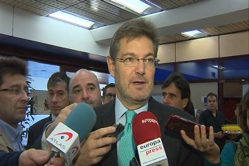 Catalá: "Nadie está exento de tener que acreditar sus actividades"