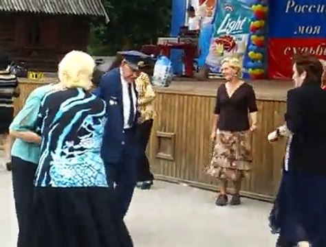 СЕЛЬСКАЯ ДИСКОТЕКА В СТИЛЕ 80х