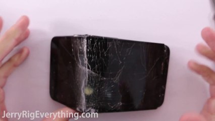 Brand new Nexus 6p cracked in half from touch!! This smartphone is a Joke!