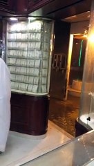 (Funny )Saudis Aren't Used to Rain