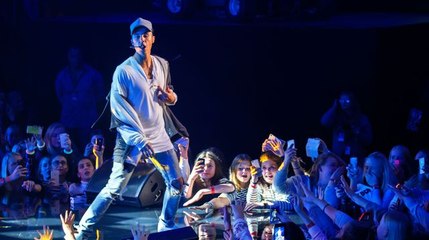 Regardez Justin Bieber péter les plombs et hurler sur ses fans !