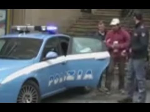 Roma - Si masturba davanti studentessa sul treno: arrestato rumeno (30.10.15)