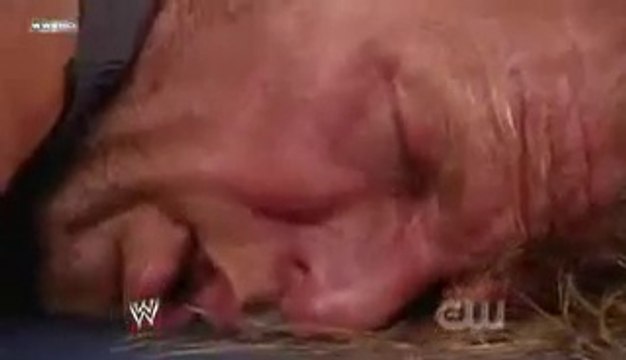 Triple H vs. The Great Khali (Broken Glass Arm Wrestling) (2-2)
