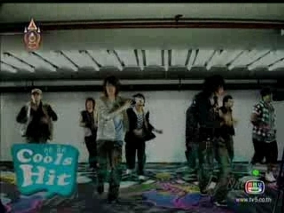 GOLF-MIKE Wake Club Cools Hit (04.03.07)