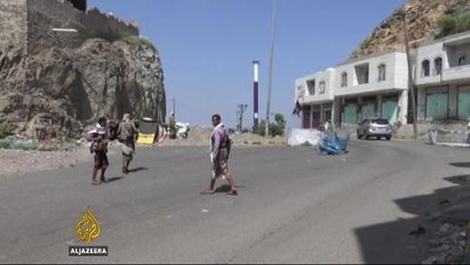 Houthi snipers accused of shooting dead women and children