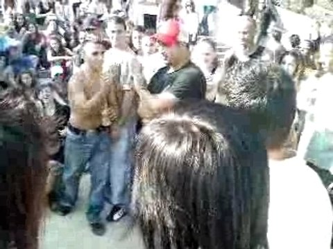 PARIS... EN MODE BATTLE HIP HOP CONTRE TECKTONIK