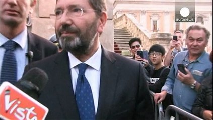Мэр Рима передумал уходить в отставку