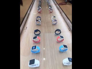 Exclusive footage of Apple store openning event at Emairates Mall Dubai UAE (HD)
