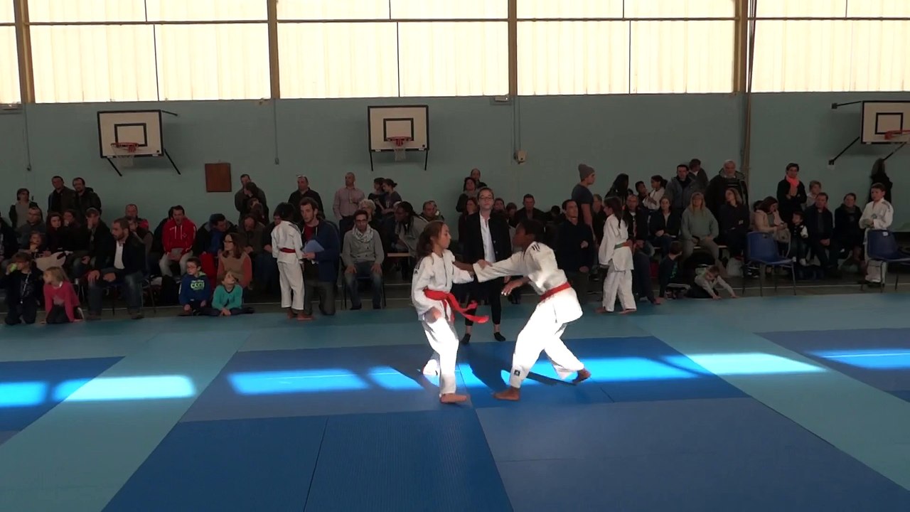 Claire au Tournoi Régional Benjamin de Chateauponsac - Octobre 2015 - Poules