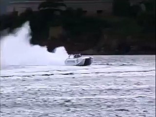 King Of Shaves Crash, class 1 offshore powerboat racing