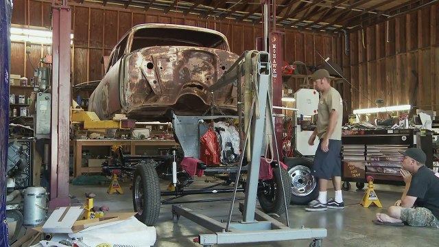 Hemi Buildup on a 55 Chevy Bel Air! Roadkill Ep. 29