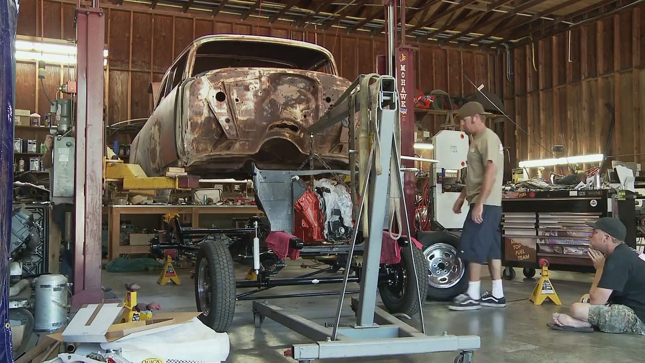 Hemi Buildup on a 55 Chevy Bel Air! Roadkill Ep. 29