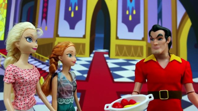 Anna & Elsa Go Crazy for Candy and Leave Arendelle. Frozen Hans is King. DisneyToysFan