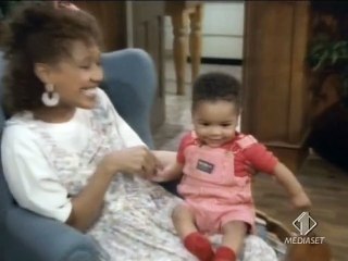 1x07 - Otto Sotto Un Tetto - Un dramma in vista