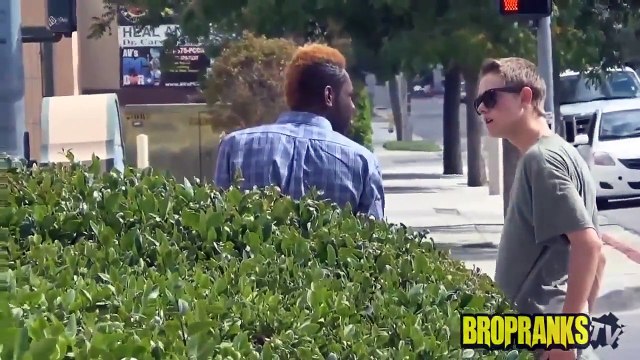 TOP PRANKS GONE WRONG - Prank Compilation - Pranks in the Hood - Pranks on People - Pranks