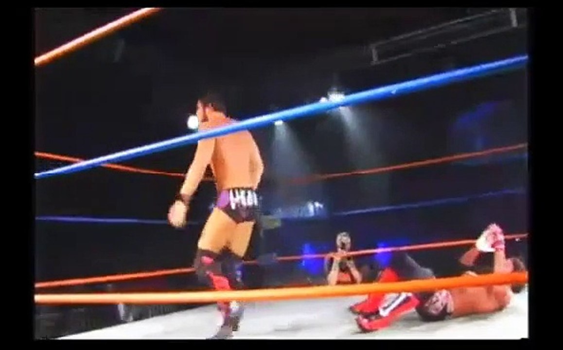 AJ Styles vs Johnny Gargano─2CW Living On The Edge IX