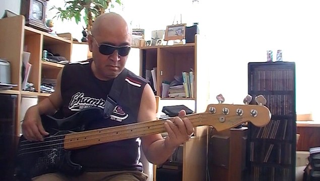 Axel F The Theme of Beverly Hills cop extended vers m2 Harold Faltermeyer Basscover Bob Roha