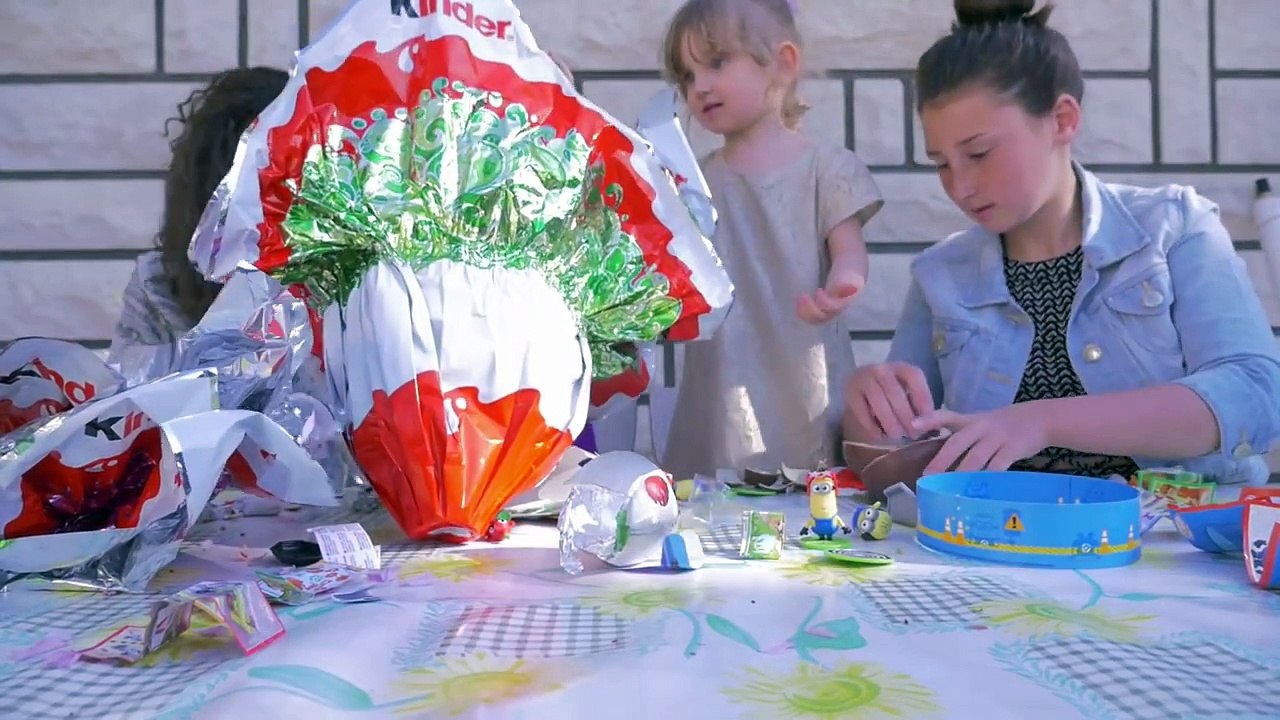 [OEUF] Ouverture de 21 Oeufs Kinder Surprise Unboxing 21 Kinder Surprise easter Eggs