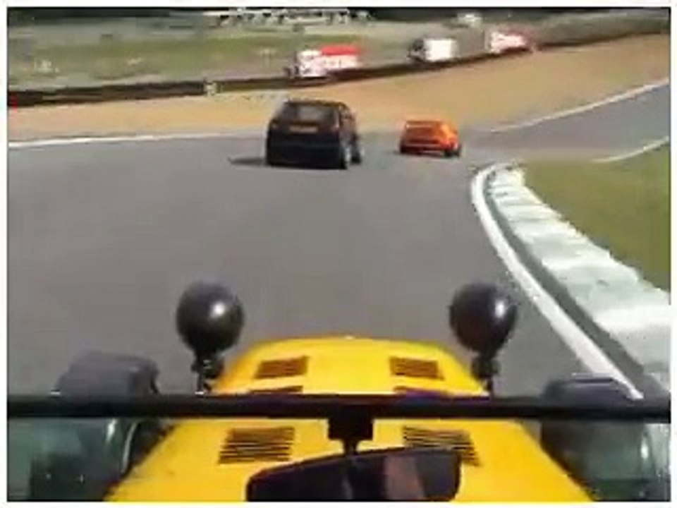 Golf G60 vs Donkervoort in race