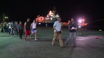 Kos: l'enregistrement des réfugiés a débuté sur le ferry