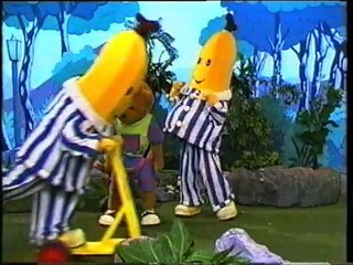 Bananas in Pyjamas - Happy Holiday