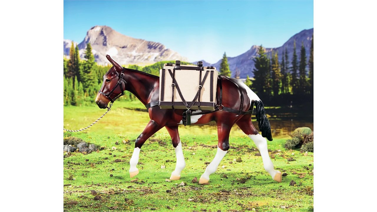 New Breyer 2015 Peppermint Kiss Holiday Horse Argyle Brick and Mortar Traditionals Horses